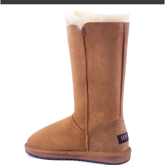 UGG AUSTRALIA Premium 3-Button Boot in Chestnut Size 9 - Picture 3 of 16